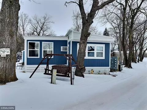 1930 Clearwater Forest Dr, South Haven, MN 55382