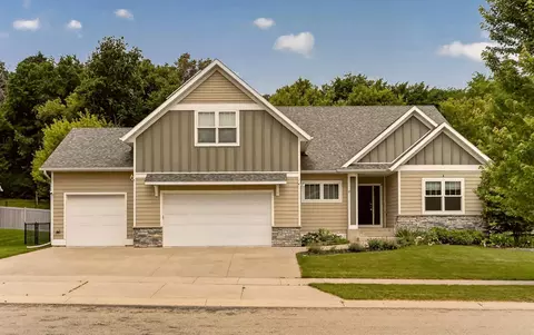 4283 Stone Point Dr NE, Rochester, MN 55906