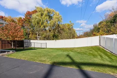 Exterior - 967 Stony Point Rd, Eagan, MN 55123 photo 6 of 9