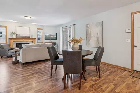 Dining - 967 Stony Point Rd, Eagan, MN 55123 photo 1 of 4