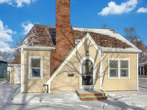 1147 Hoyt Ave W, Saint Paul, MN 55108