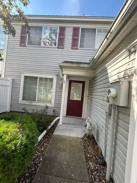 4282 Meghan Ln #201, Eagan, MN 55122