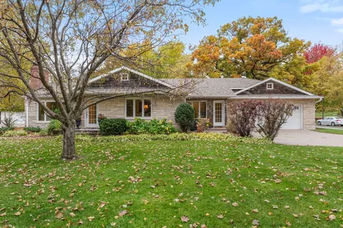 407 Turners Xrd N, Golden Valley, MN 55422