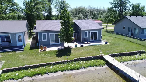 27096 Little Floyd Lake Rd, Detroit Lakes, MN 56501