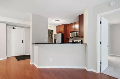 401 S 1st St #401, Minneapolis, MN 55401