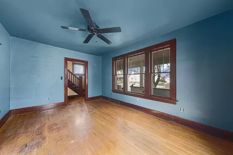 Living - 711 3rd St NW, Faribault, MN 55021 photo 2 of 6