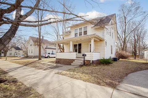 Exterior - 711 3rd St NW, Faribault, MN 55021 photo 1 of 6