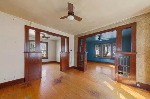 Living - 711 3rd St NW, Faribault, MN 55021 photo 4 of 6