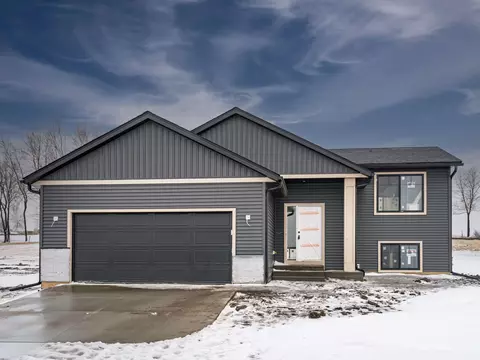 902 13th St NW, Kasson, MN 55944