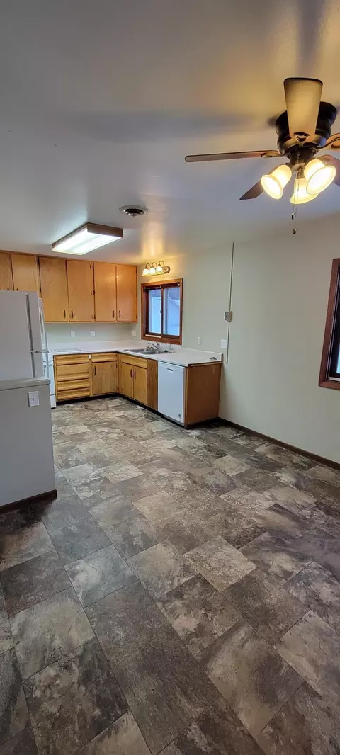 Kitchen - 412 E Hamilton Ave, Baudette, MN 56623 photo 1 of 2