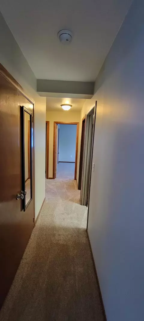 Entry Way - 412 E Hamilton Ave, Baudette, MN 56623 photo 1 of 2
