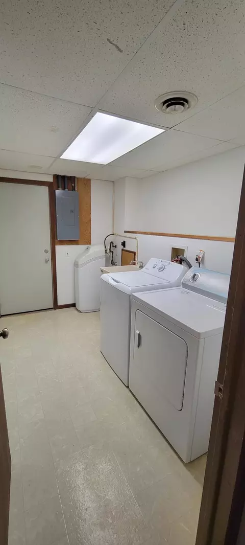 Other - 412 E Hamilton Ave, Baudette, MN 56623 photo 1 of 4