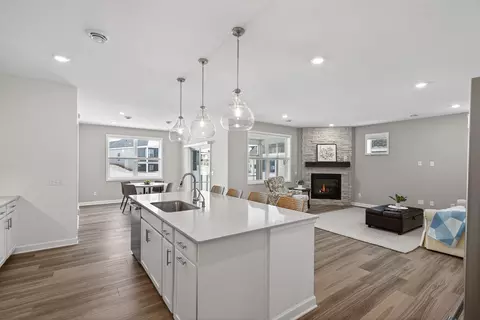 Kitchen - 20196 Marsh Ct, Maple Grove, MN 55311 photo 2 of 6