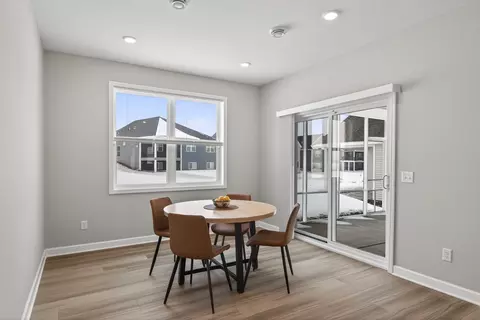 Dining - 20196 Marsh Ct, Maple Grove, MN 55311 photo 4 of 4
