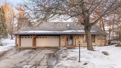 7686 Blackwell Ct N, Inver Grove Heights, MN 55076