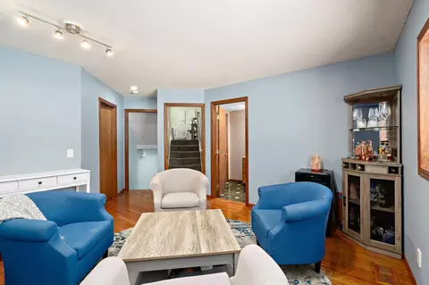 Living - 4382 Braddock Trl, Eagan, MN 55123 photo 3 of 3