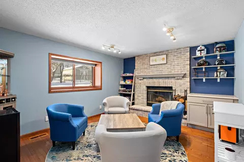 Living - 4382 Braddock Trl, Eagan, MN 55123 photo 2 of 3