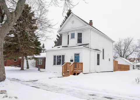 2123 John Ave, Superior, WI 54880