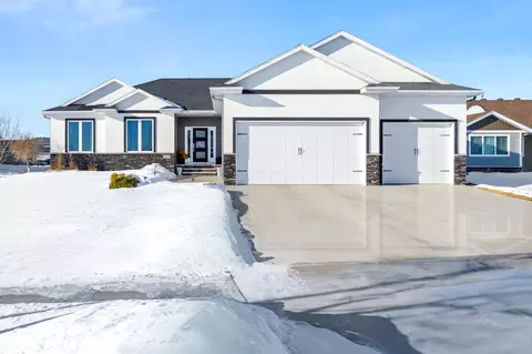 3609 Crimson Loop S, Fargo, ND 58104