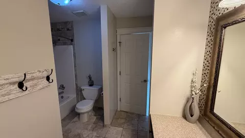 Bath - 1105 Dana Dr SE, Willmar, MN 56201 photo 2 of 5