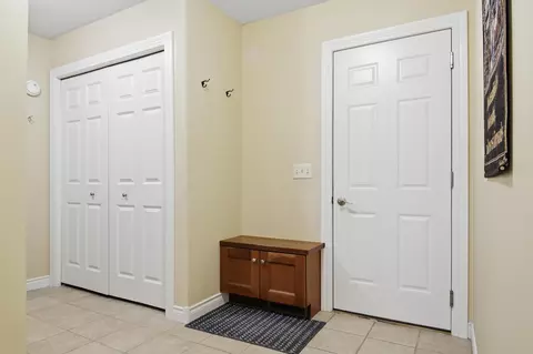 Entry Way - 2517 7th Ave SE, Willmar, MN 56201 photo 2 of 3