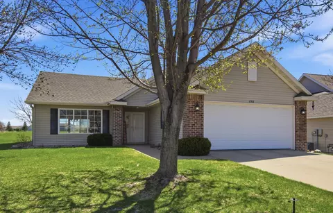 2517 7th Ave SE, Willmar, MN 56201