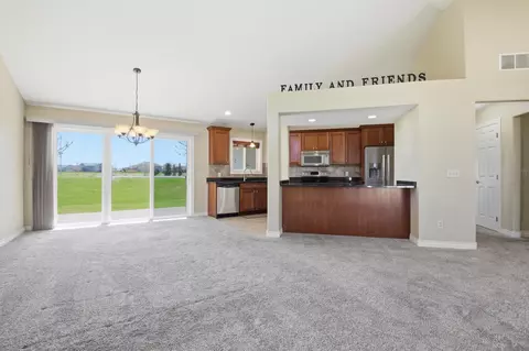 Living - 2517 7th Ave SE, Willmar, MN 56201 photo 3 of 4