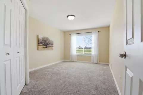 Bedroom - 2517 7th Ave SE, Willmar, MN 56201 photo 2 of 4
