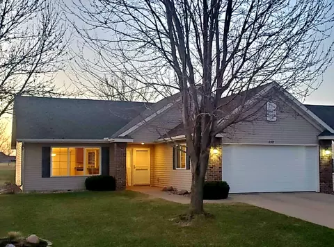 Exterior - 2517 7th Ave SE, Willmar, MN 56201 photo 2 of 3