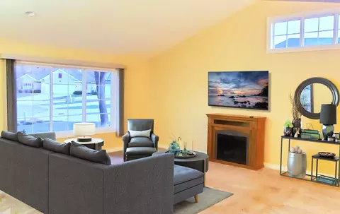 Living - 2517 7th Ave SE, Willmar, MN 56201 photo 1 of 4