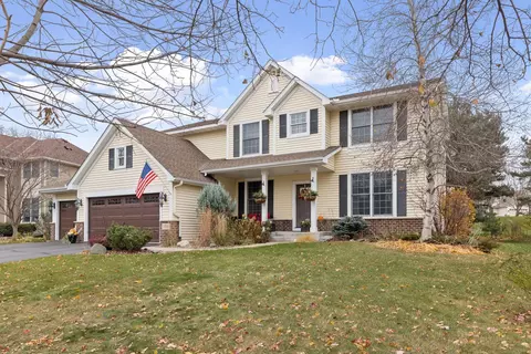 10766 Hawthorn Trl, Woodbury, MN 55129