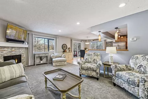14334 Fairway Dr, Eden Prairie, MN 55344