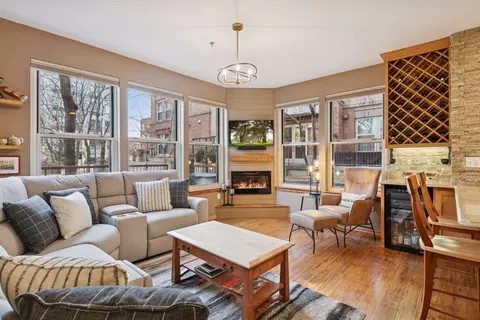 645 N 1st St #125, Minneapolis, MN 55401