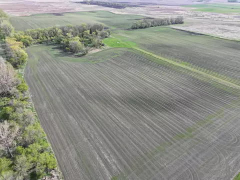 1 St Se 1st St SE, Cooperstown, ND 58425