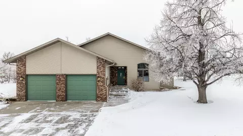 610 6th St, Page, ND 58064