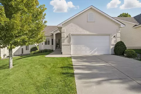 14921 Summit Cir NW, Prior Lake, MN 55372