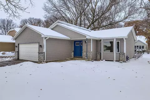 1897 129th Ln NE, Blaine, MN 55449
