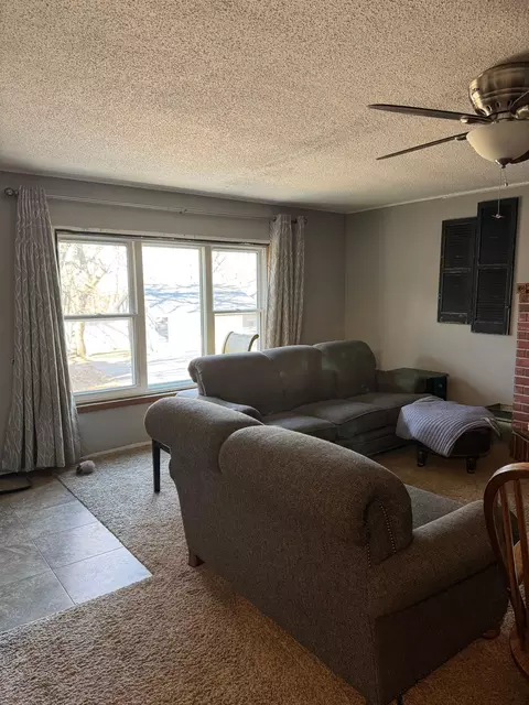 Living - 1508 Ridgeview Dr, Montevideo, MN 56265 photo 1 of 3