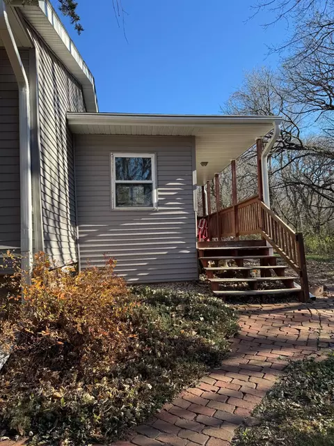 Exterior - 1508 Ridgeview Dr, Montevideo, MN 56265 photo 3 of 7
