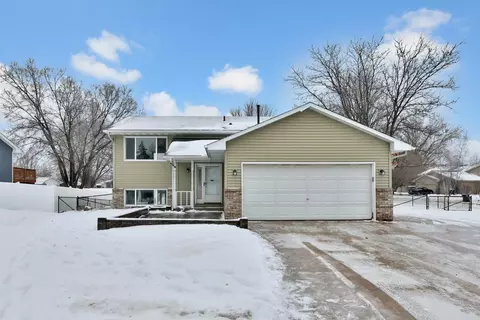 12155 Osage St NW, Coon Rapids, MN 55448