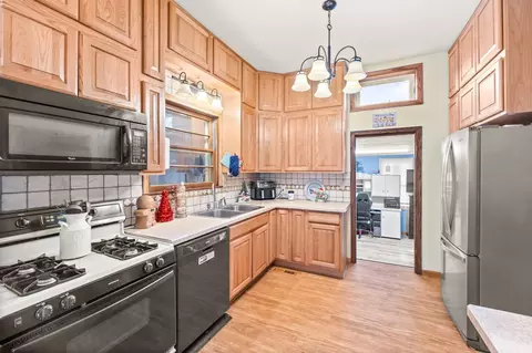Kitchen - 406 3rd Ave NW, Buffalo, MN 55313 photo 2 of 2