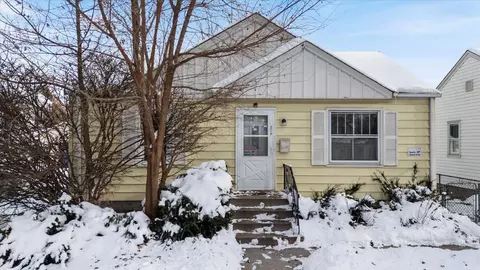 4718 Camden Ave N, Minneapolis, MN 55430