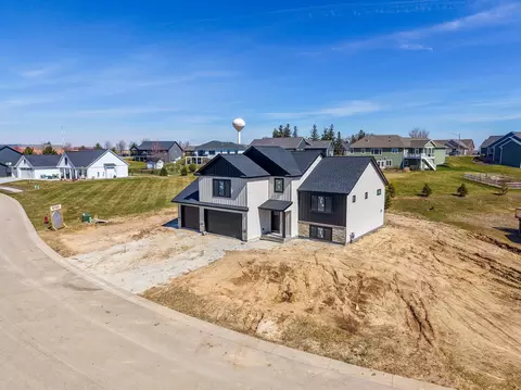 11251 Wisdom Ct SE, Chatfield, MN 55923