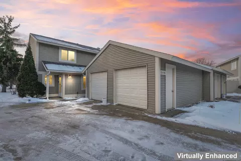 1934 Greenview Pl SW, Rochester, MN 55902