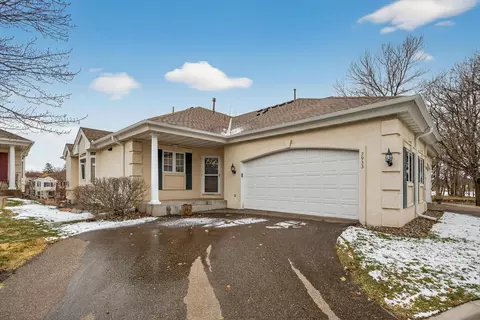 7933 Victoria Curv, Saint Louis Park, MN 55426