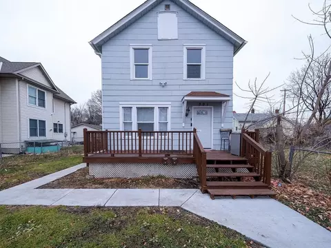 391 Sherburne Ave, Saint Paul, MN 55103
