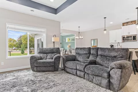 347 Riverview Cir, Hanover, MN 55341 photo 7