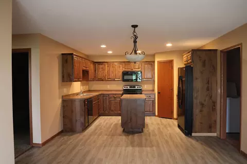 811 Stonehaven Path, Milaca, MN 56353 photo 4