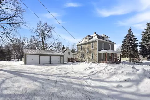 410 Division St E, Maple Lake, MN 55358
