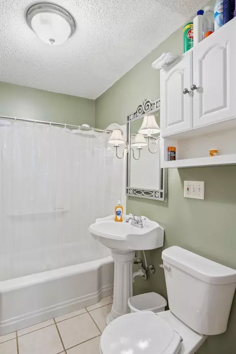 Bath - 410 Division St E, Maple Lake, MN 55358 photo 1 of 3